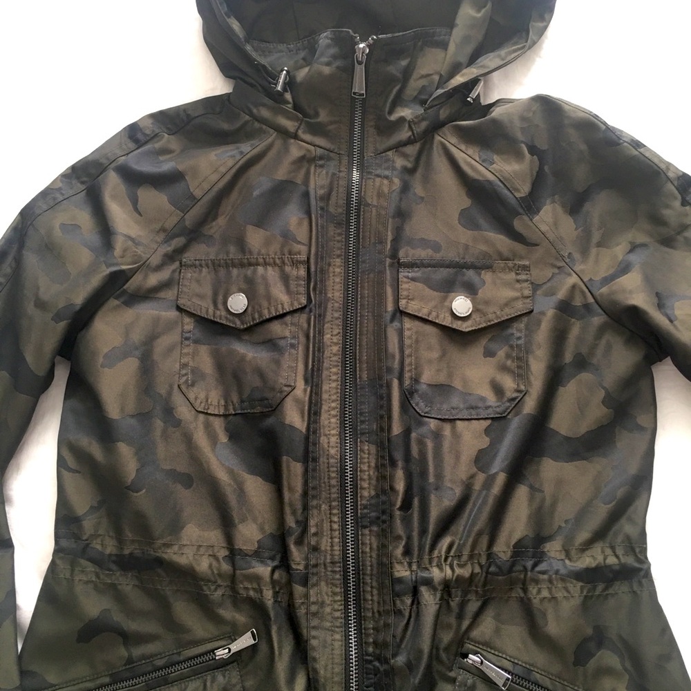Michael kors camo jacket xs